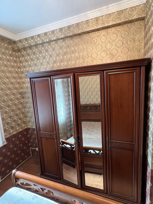 Спальный гарнитур китайский в отличном состоянии