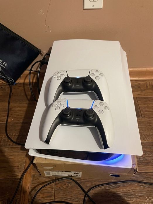 Plystation 5 в харошем состояний
