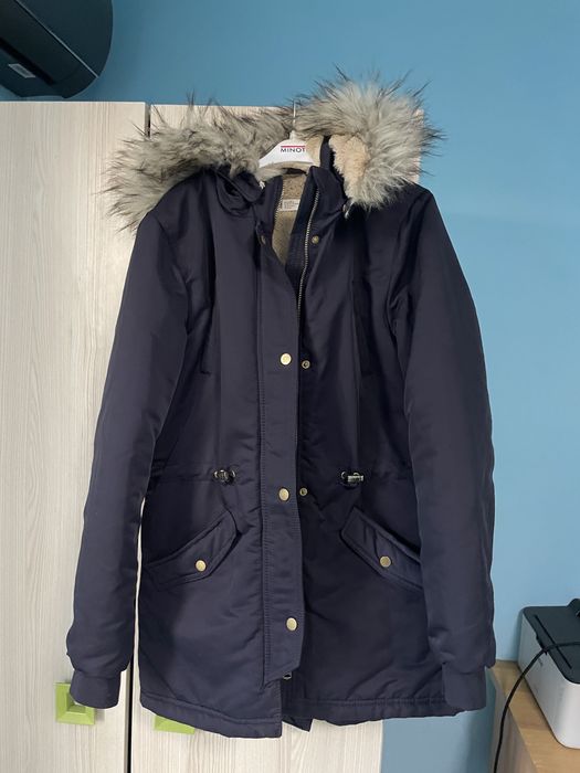 Яке парка H&M за момиче 13-14 години