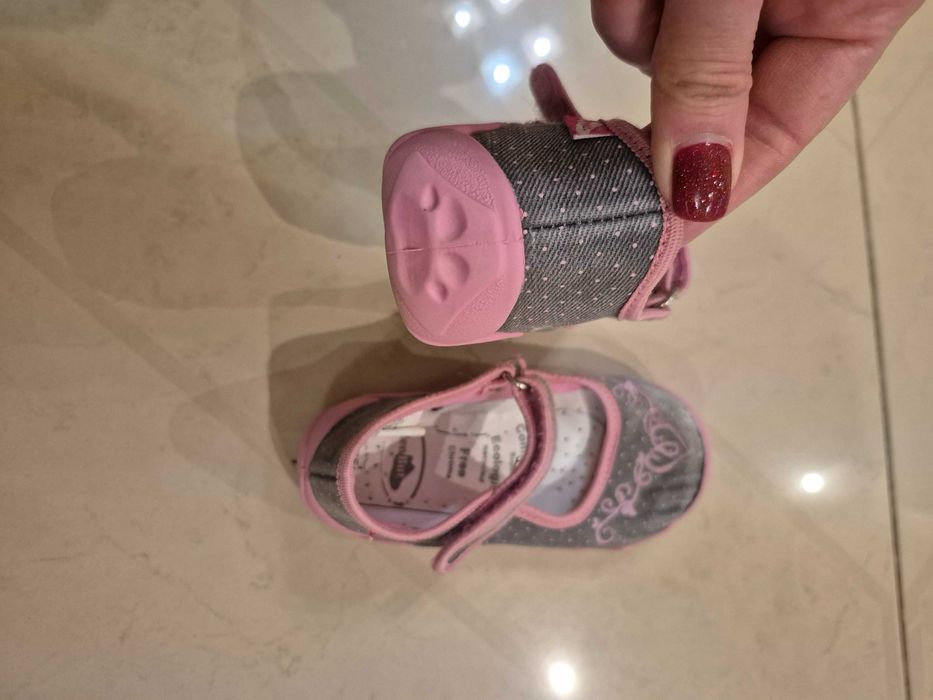 Пантофи 3 броя/обувки