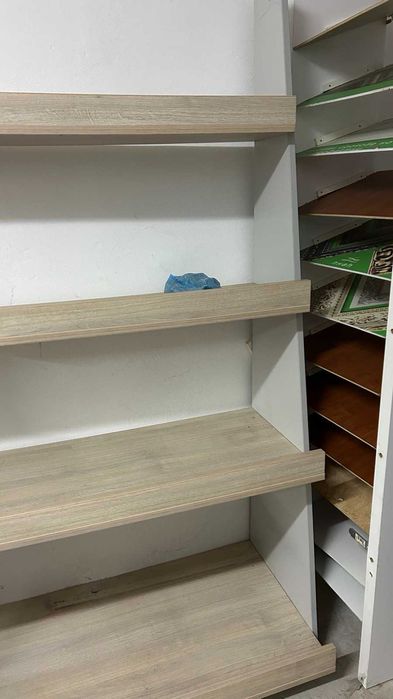 Продавам стелажи /рафт/етажерка
