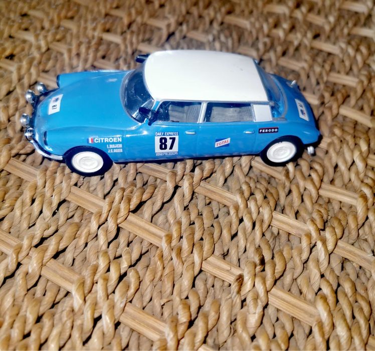 Кола Ситроен ДС21 CITROËN DS 21 ,1/43 e ,ЛОНДОН - СИДНИ МАРАТОН 1968 г