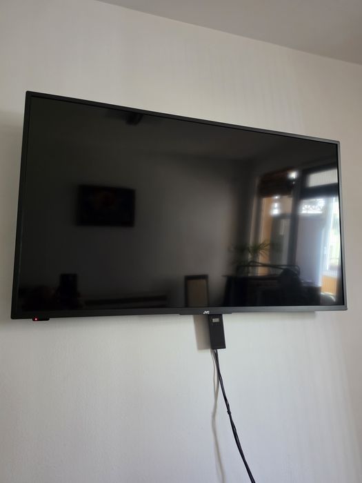 Jvc Andtoid smart 43 инча