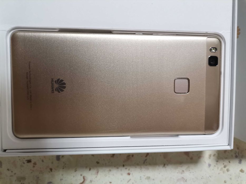 Продавам HUAWEI P 9 LITE