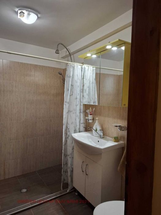 Къща за продажба в с.Искрец