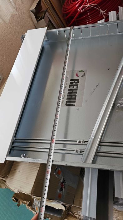 Рехау Rehau метална кутия за тръби, подово. Нова