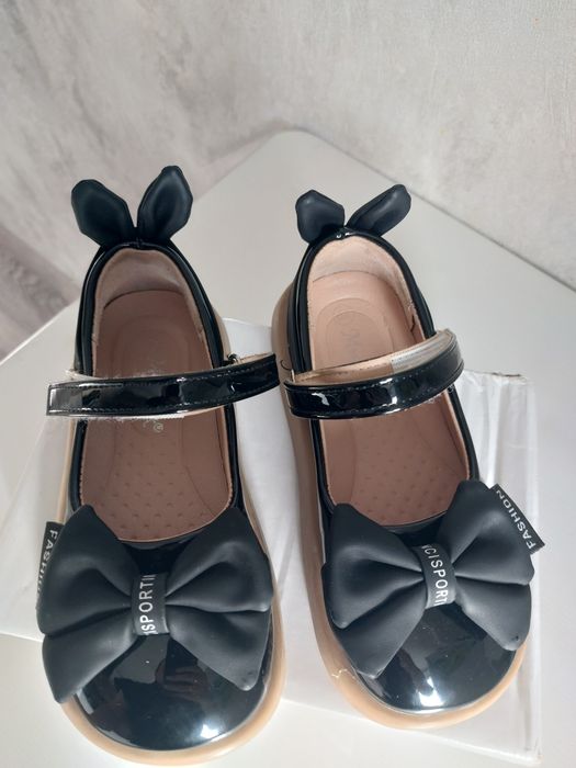 Туфли на девочку 29р