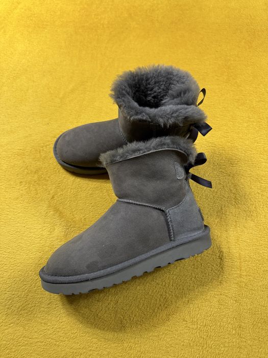 Ugg Mini Bailey Bow 36 noi new