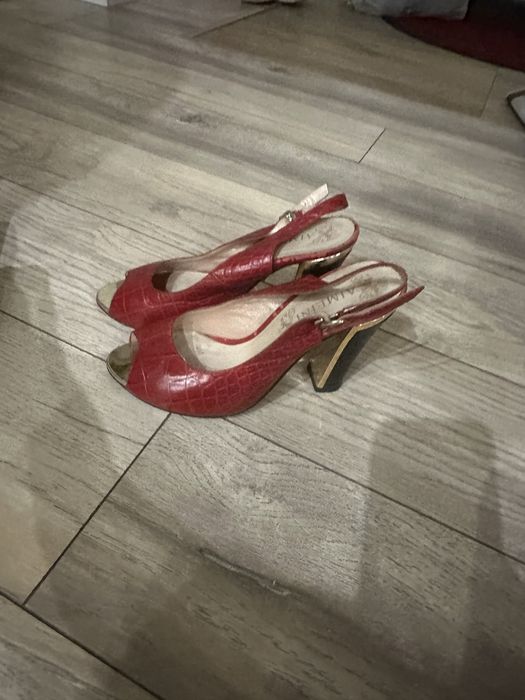 Размер 33/34 состояние отличное.