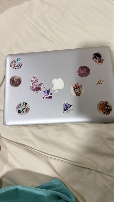 MacBook Pro 13 inch Mid