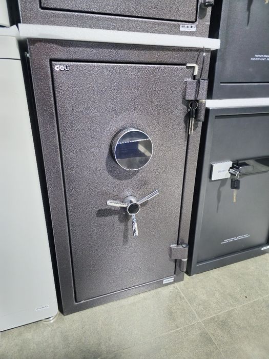 Огнестойкий сейф 80см Перечисление есть