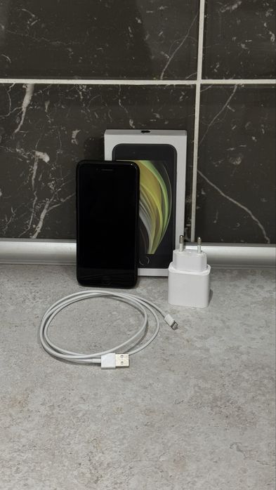 iPhone SE 2020 64GB без ремонта