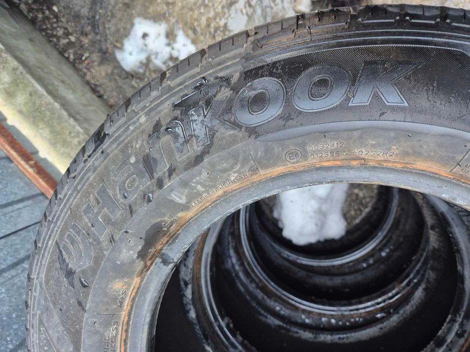 2 Anvelope de VARA - 215/65/15C - HANKOOK - Stare BUNA - DOT 2018 !