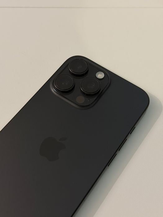 Iphone 16 pro max Black Titanium 1 Tb