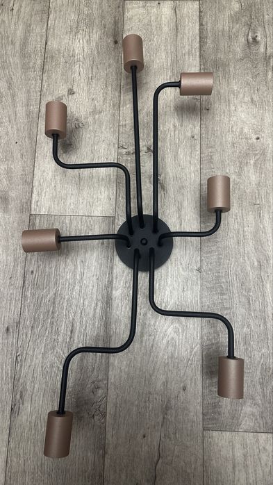 Люстра срочно продам