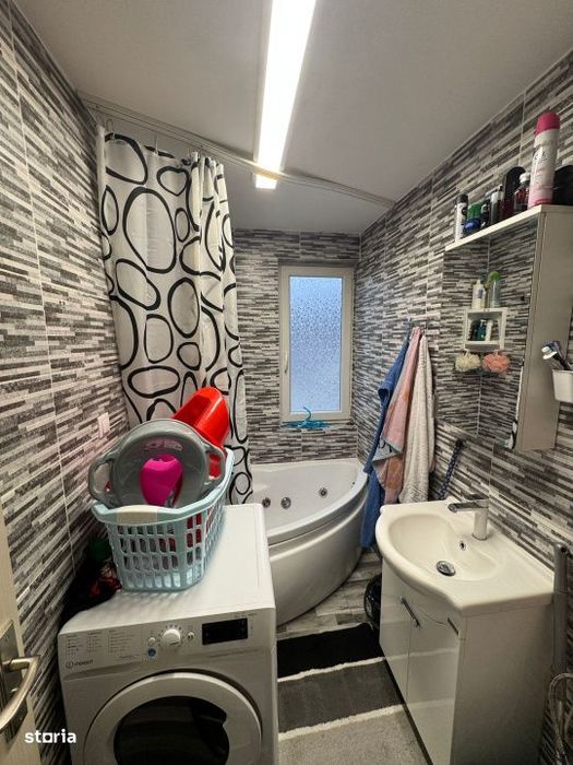 Apartament 49 mp, etaj 3/3, incalzire pardoseala, AC, Baia Sprie Lidl