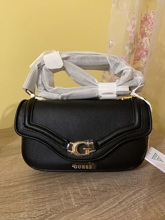 Guess нова оригинална чанта