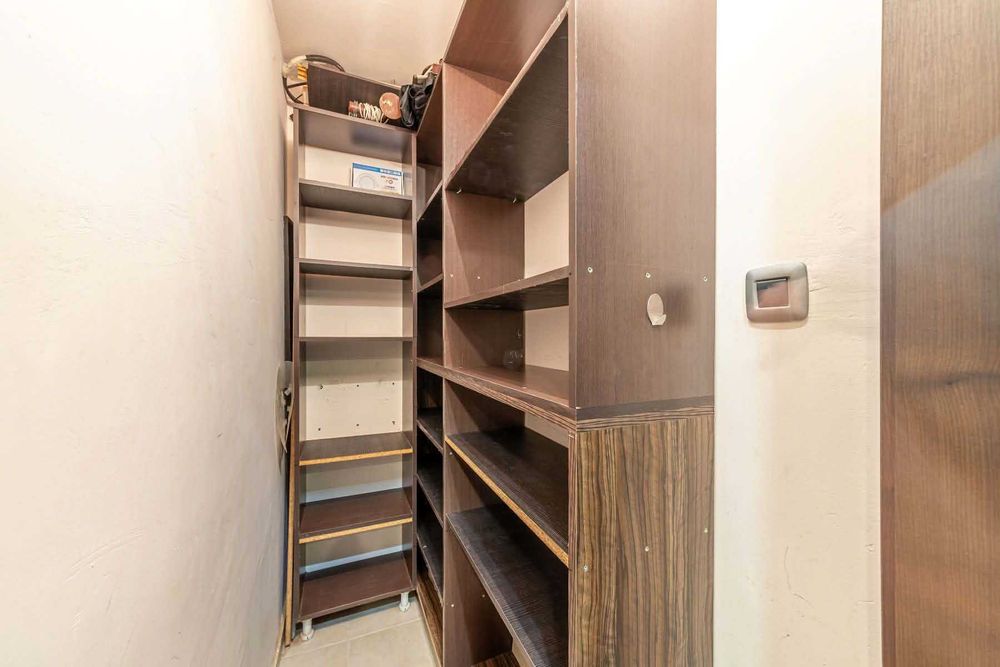 Дава се под наем Тристаен апартамент в Варна, Бриз - 130 кв.м за 897.6 € - Снимка #10