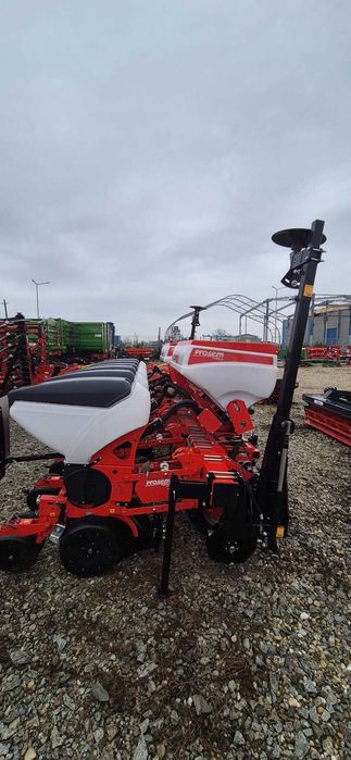 Semanatoare Prasitoare Sola Prosem K 6 Randuri cu Fertilizare