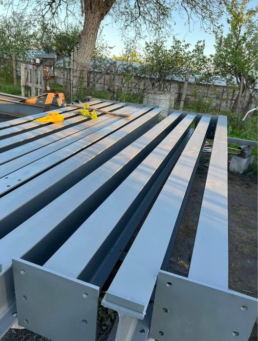 Vând structura metalica 25x10x4