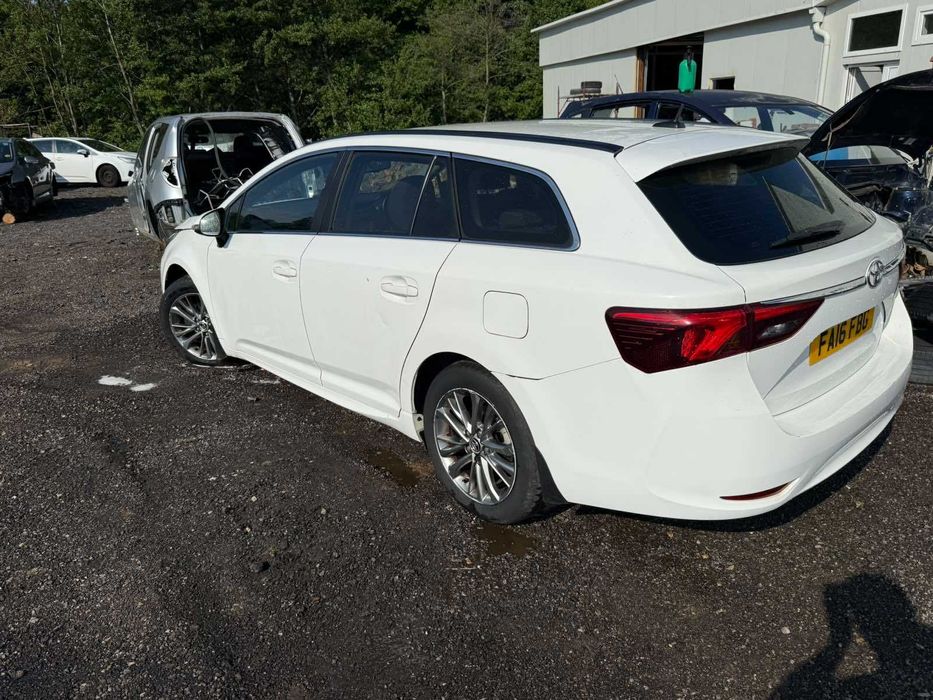 НА ЧАСТИ  Toyota Avensis 2016г 1. 6 D-4D , 112 к. с.