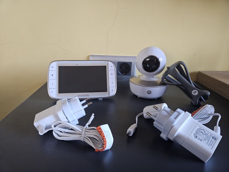 Видео Бебефон Motorola MBP855 Connect