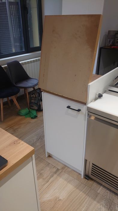 Мебелно обзавеждане