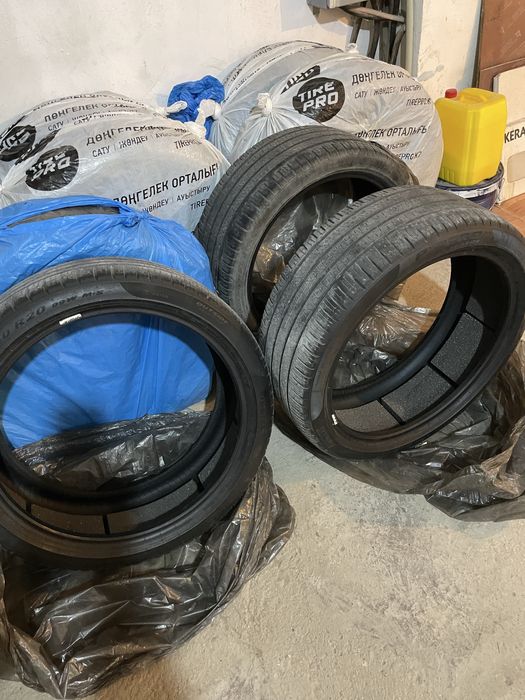 Продается шины бу  размер 245/40 R-20. Perelli