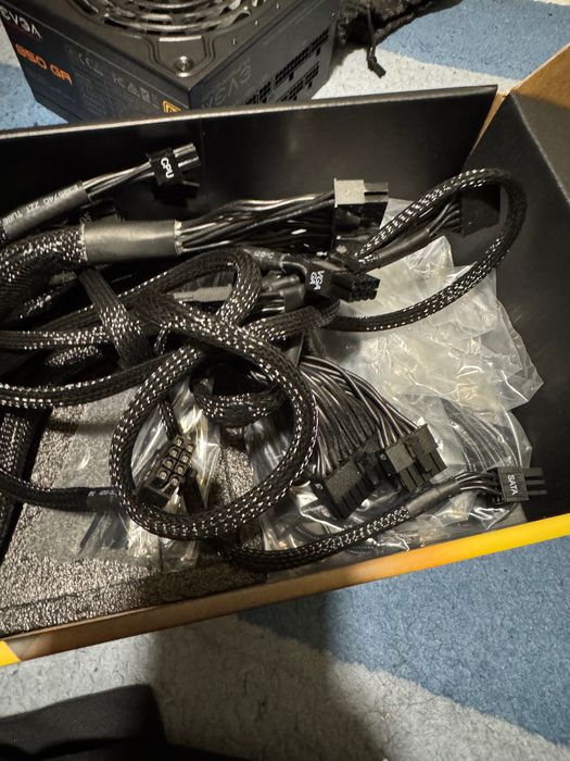 EVGA SuperNOVA 850 GA Gold 850W. + GEFORCE RTX 3080 FTW3