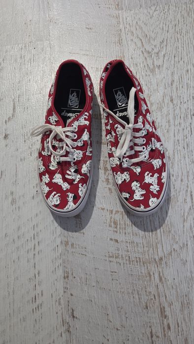 Vans Disney като нови