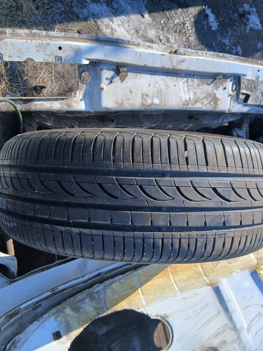 Продам комплект 215 65 r16