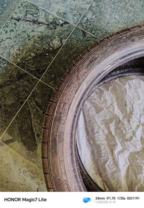 Goodyear excellence 245 40 19