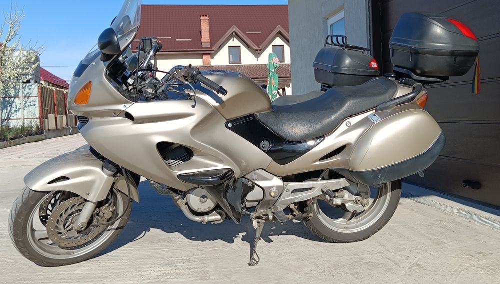 Vânzari honda deauville