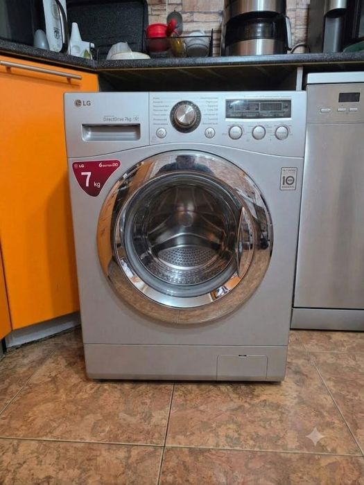 Продам стиральную машину Lg F1281HD5