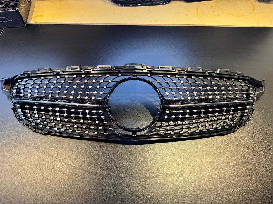 Grila Centrala Diamond Mercedes C-Class W205 2015-2018