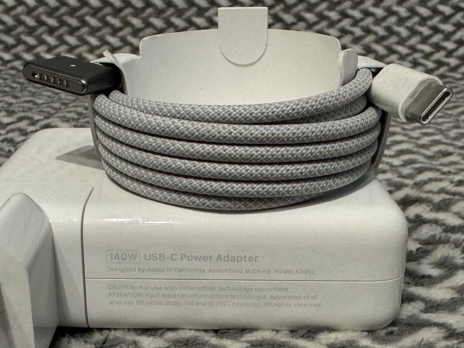 Incarcator / Alimentator Apple USB-C 140W A2452 + Cablu MagSafe3