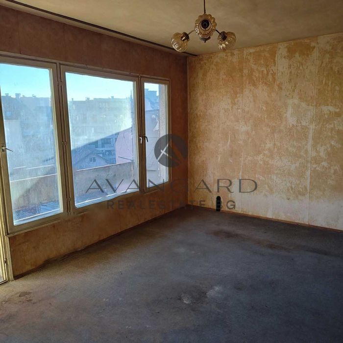 оф.22125 Двустаен Апартамент в Центъра