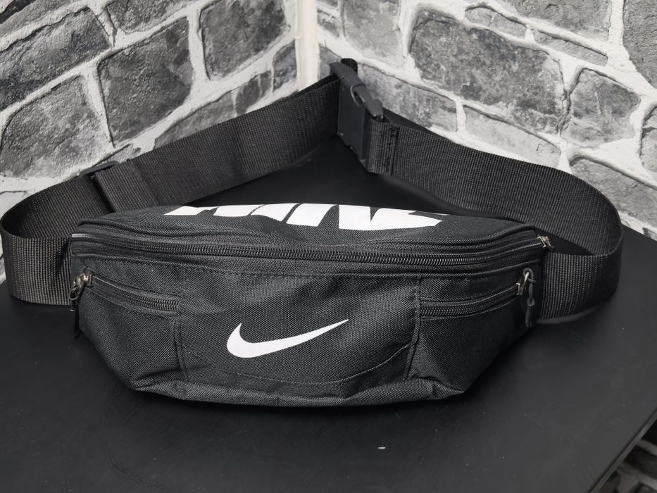 Nike чанта тип банан