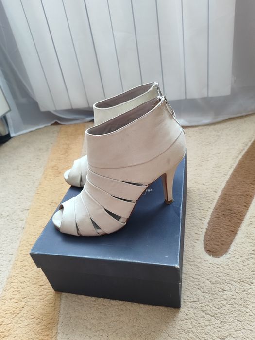 Продам ботильоны летние