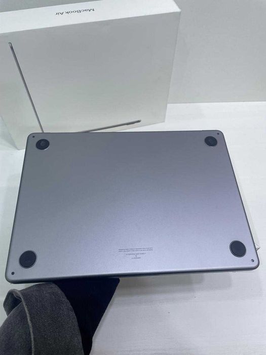 Macbook Air 13 M3 2024 акб 100%