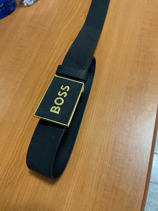 Curea Hugo BOSS Gold