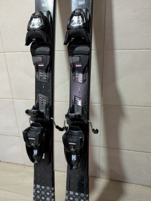 Schiuri Volkl Flair 72 marime 151cm stare foarte buna