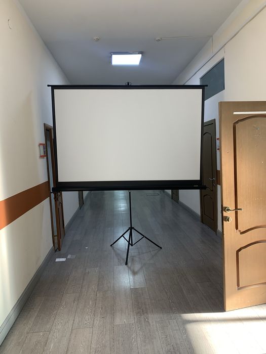 Прекционный экран