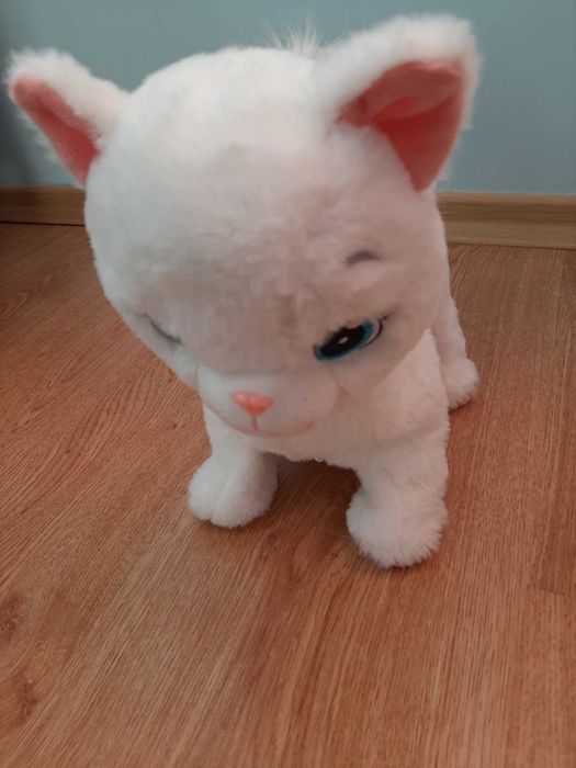 IMC Интерактивно коте - Белла (1) и IMC Интерактивно коте - Бианка (1)