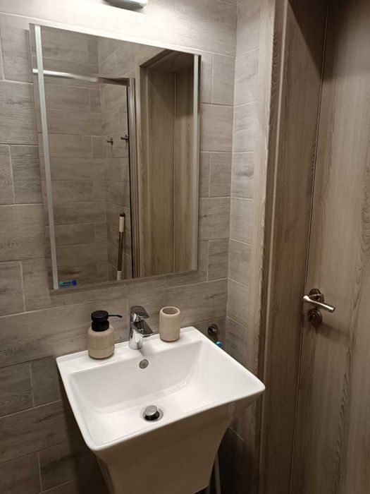 Дава се под наем Двустаен апартамент в Варна, Център - 55 кв.м за 408 € - Снимка #9