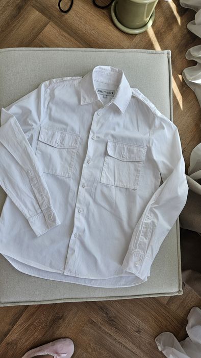 ZARA Нова бяла риза с джобчета, М размер