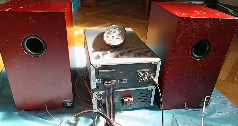 HiFi микро система Kruger & Matz KM1584 и говорители Philips