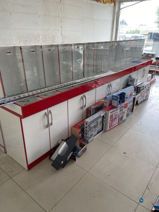 Dokon uchun vetrina garantya