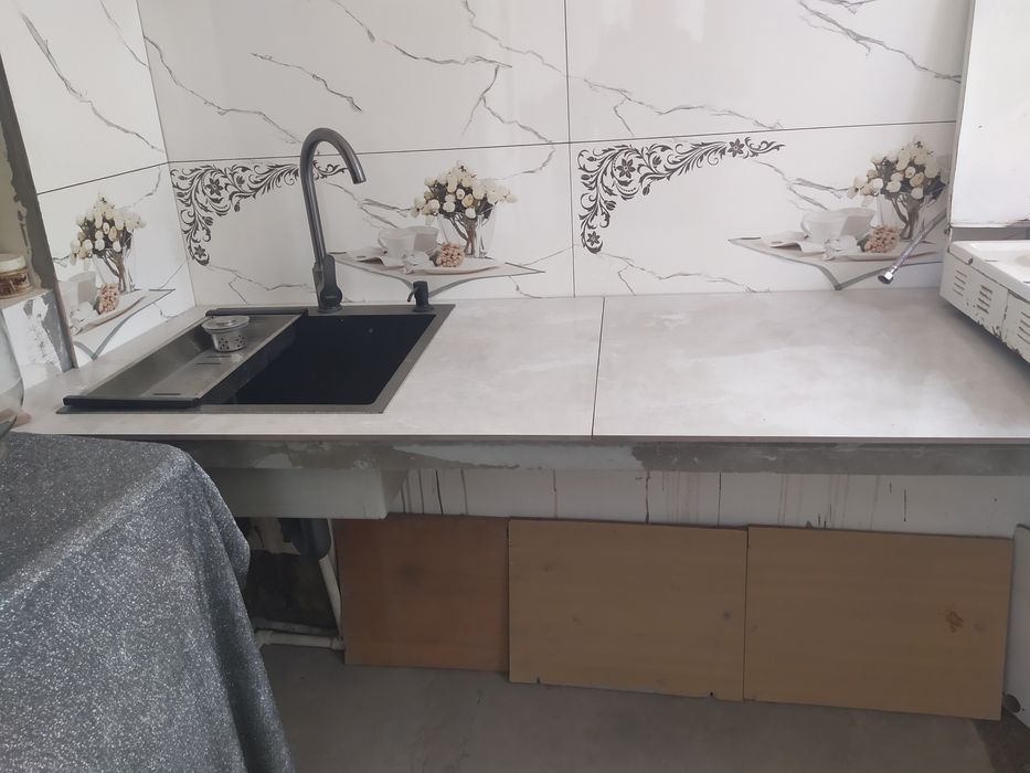 5xonali uchastka sotiladi