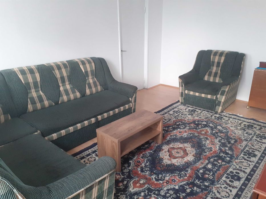 Inchiriez apartament 2 camere in zona centrala